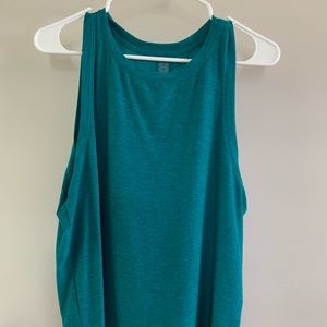 Beyond Yoga flow tank, size Medium